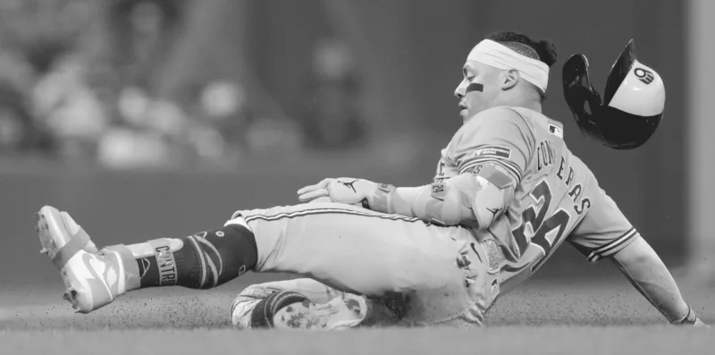 Turang energizes offense as Brewers snap streak